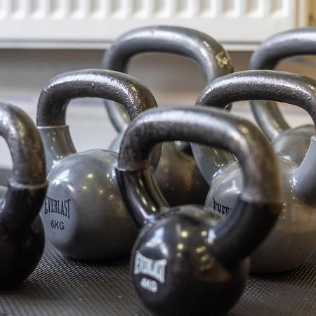 The Wellness Lodge- Gym, Table Tennis, Cinema, Parking And More! Bath Exteriér fotografie