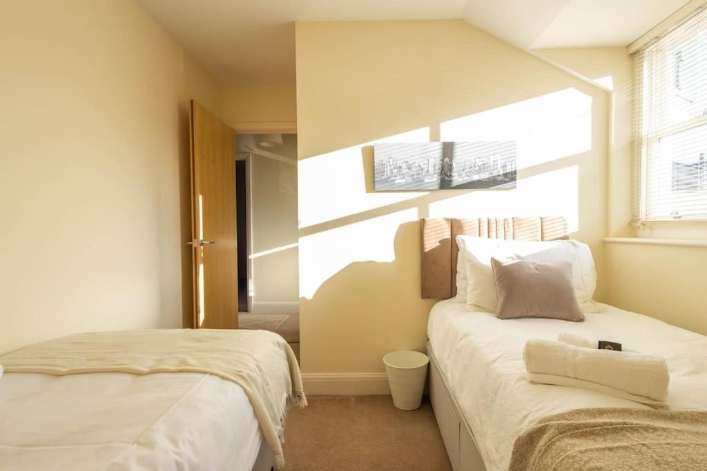 The Wellness Lodge- Gym, Table Tennis, Cinema, Parking And More! Bath Exteriér fotografie