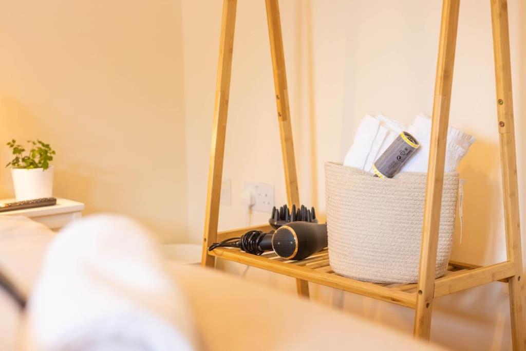The Wellness Lodge- Gym, Table Tennis, Cinema, Parking And More! Bath Exteriér fotografie